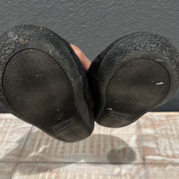 TOMS Men’s Slippers - Picture 4 of 5